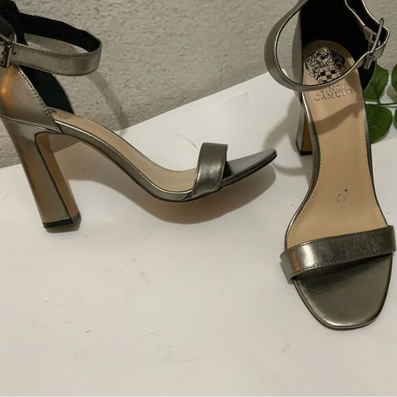 NEW Vince Camuto thick Heeled Sandals size 10/42 silver - Picture 8 of 12